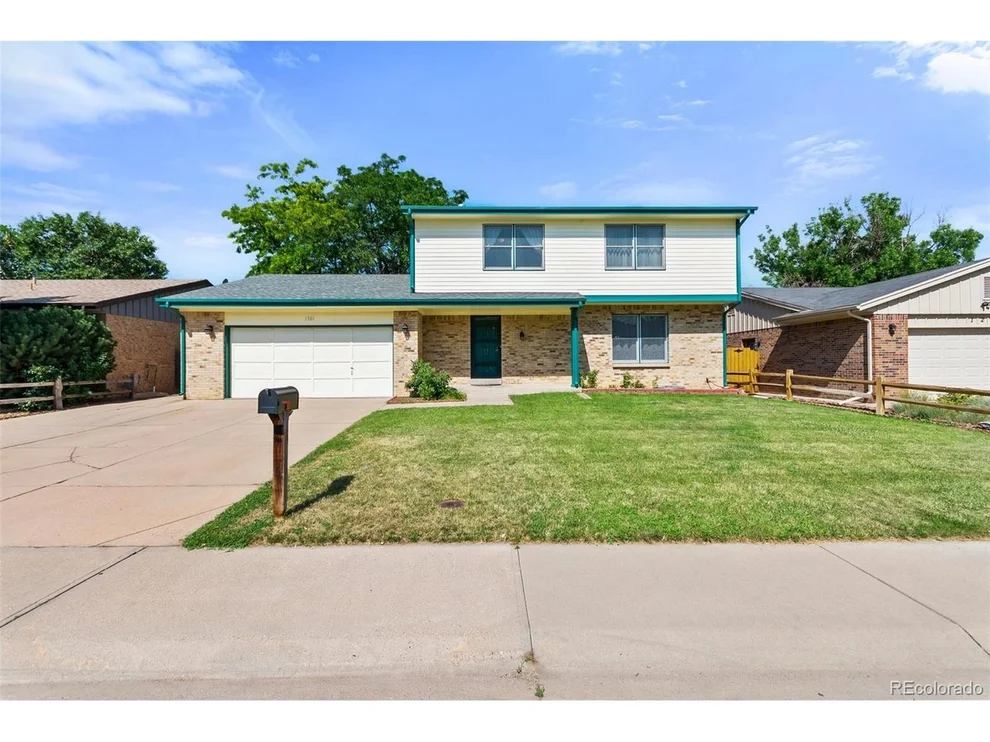 Unit for sale at 1301 S Blackhawk Way, Aurora, CO 80012