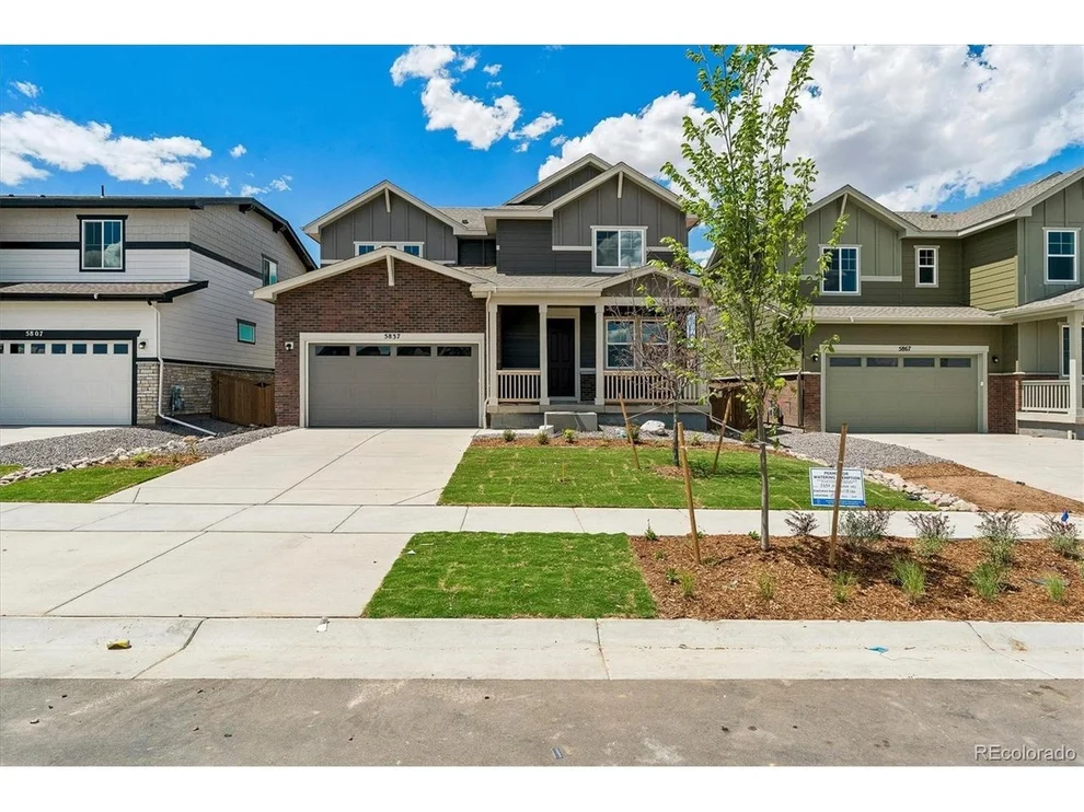 Unit for sale at 5837 N Ireland Way, Aurora, CO 80019