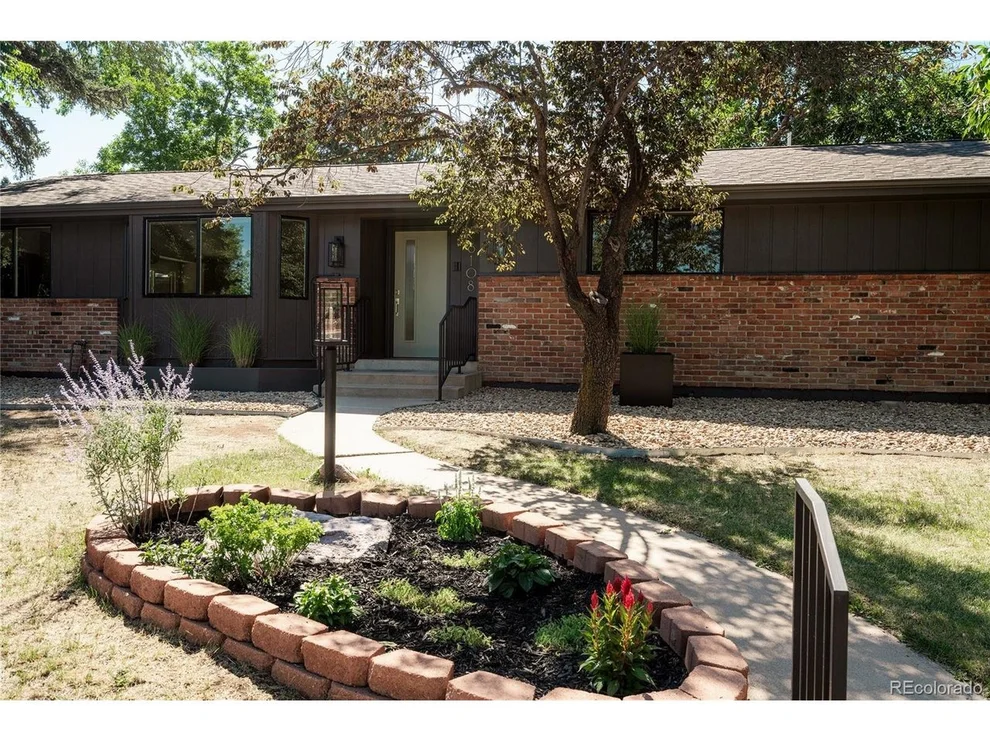 Unit for sale at 6108 S Lakeview St, Littleton, CO 80120