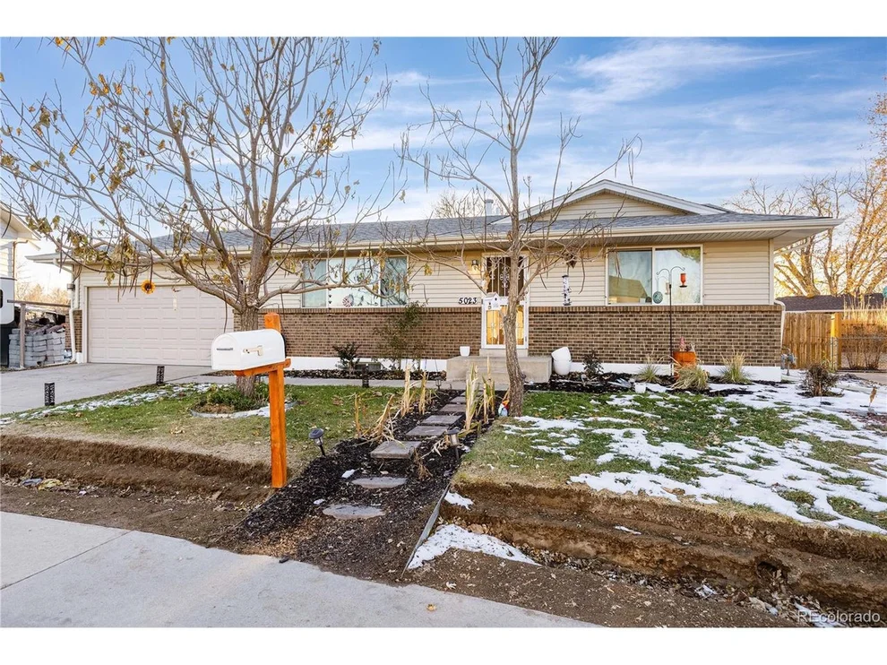Unit for sale at 5023 Tucson Way, Denver, CO 80239
