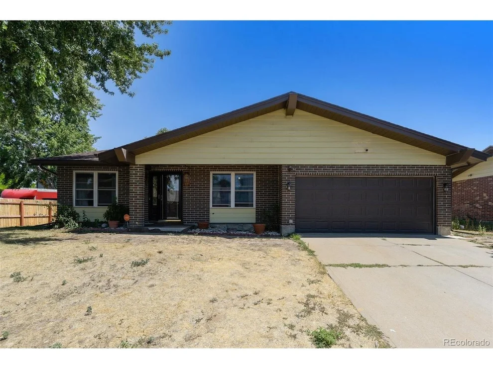 Unit for sale at 5040 Uvalda St, Denver, CO 80239