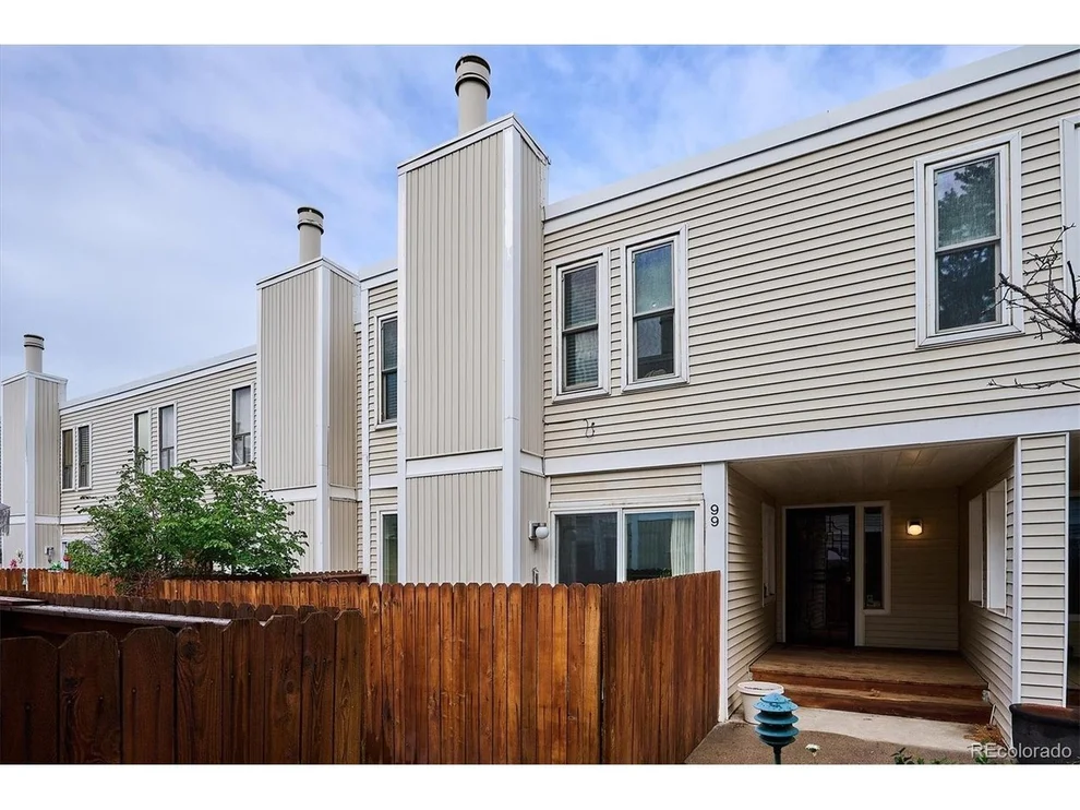 Unit for sale at 1050 S Monaco Pkwy, Denver, CO 80224