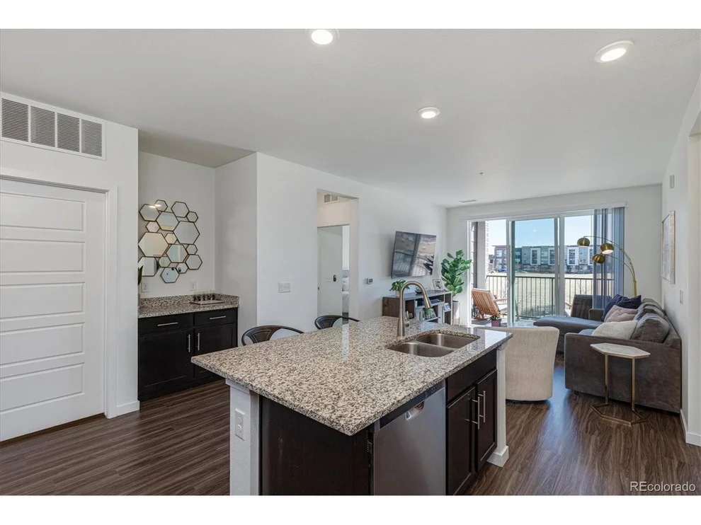 Unit for sale at 480 E Fremont Pl, Littleton, CO 80122