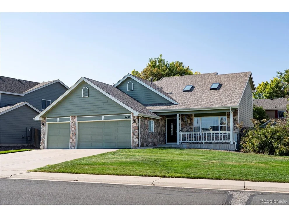 Unit for sale at 19480 E Pacific Dr, Aurora, CO 80013