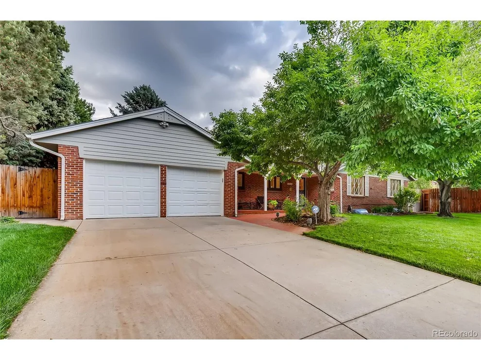Unit for sale at 2500 S Dennison Ct, Denver, CO 80222