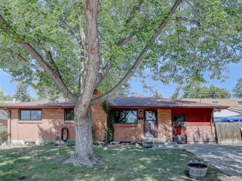 Unit for sale at 5677 S King St, Littleton, CO 80123