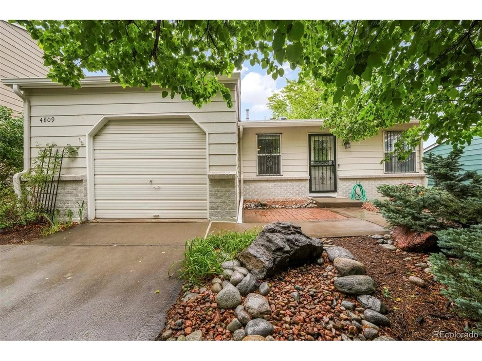 Unit for sale at 4809 S Quintero St, Aurora, CO 80015