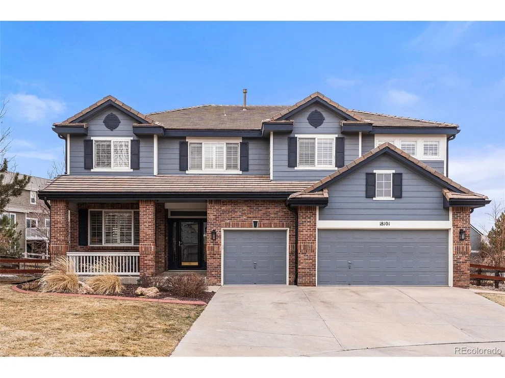 Unit for sale at 18101 E Oakwood Pl, Aurora, CO 80016