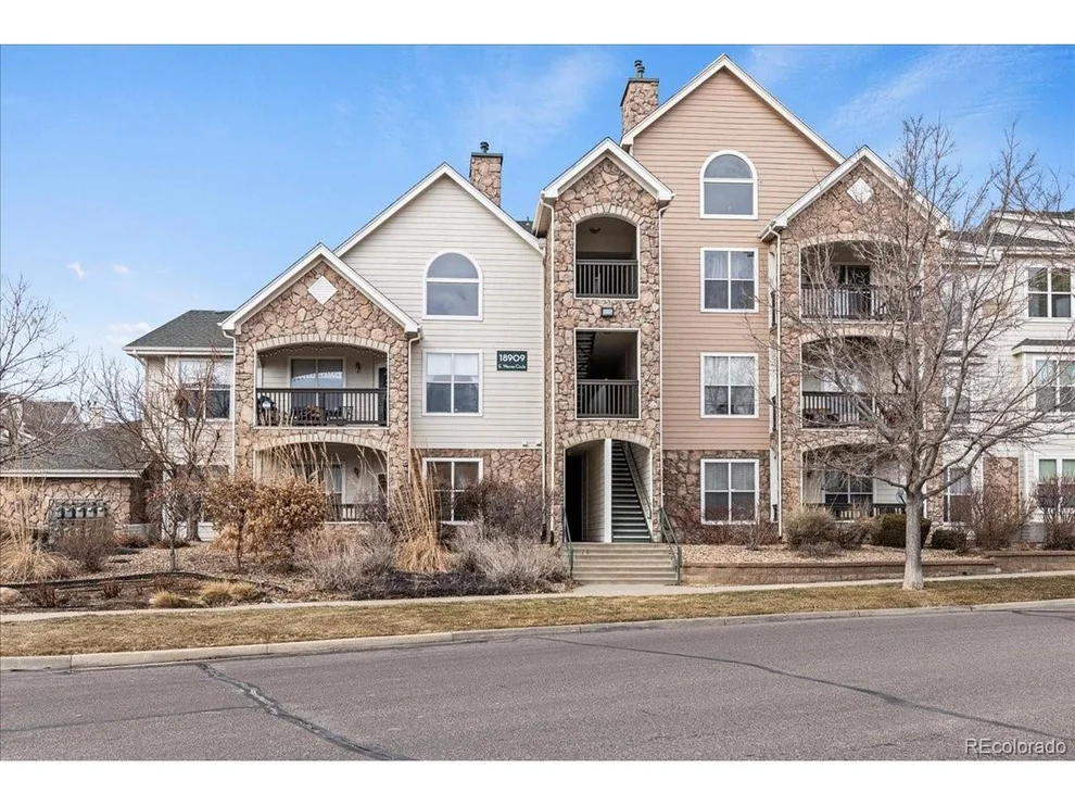 Unit for sale at 18909 E Warren Cir, Aurora, CO 80013