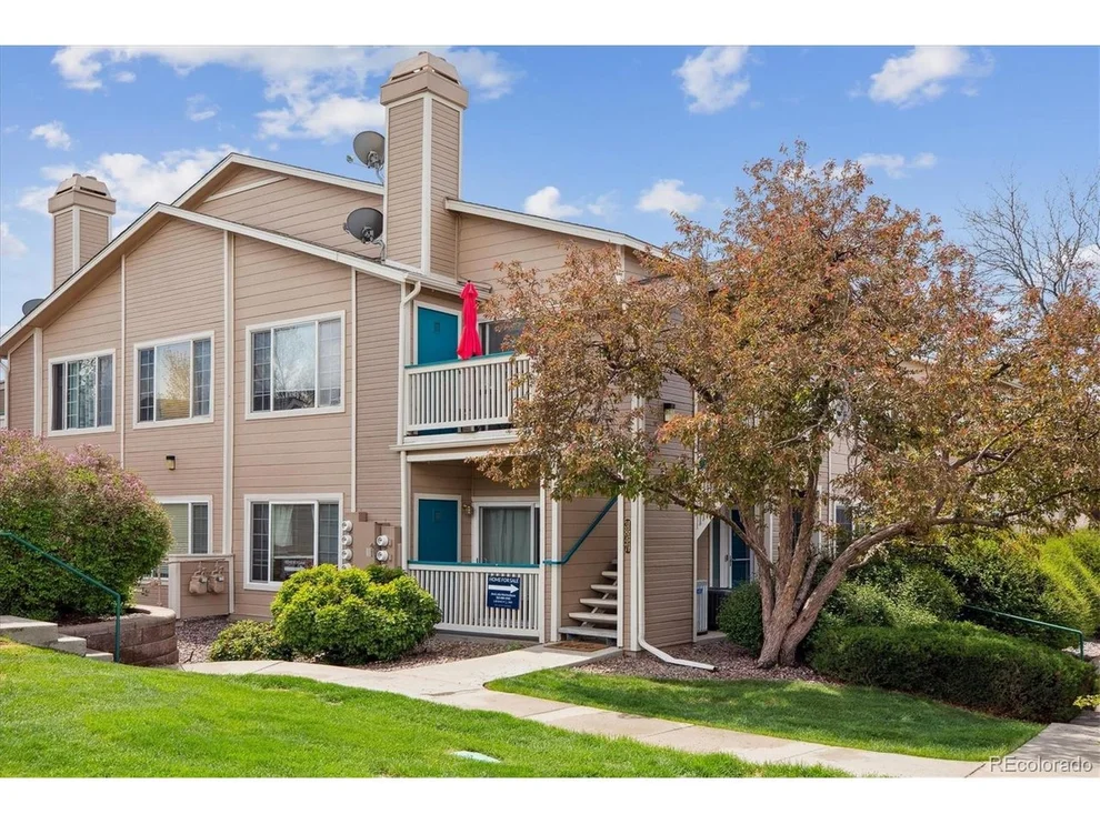 Unit for sale at 3847 Mossy Rock Dr, Highlands Ranch, CO 80126