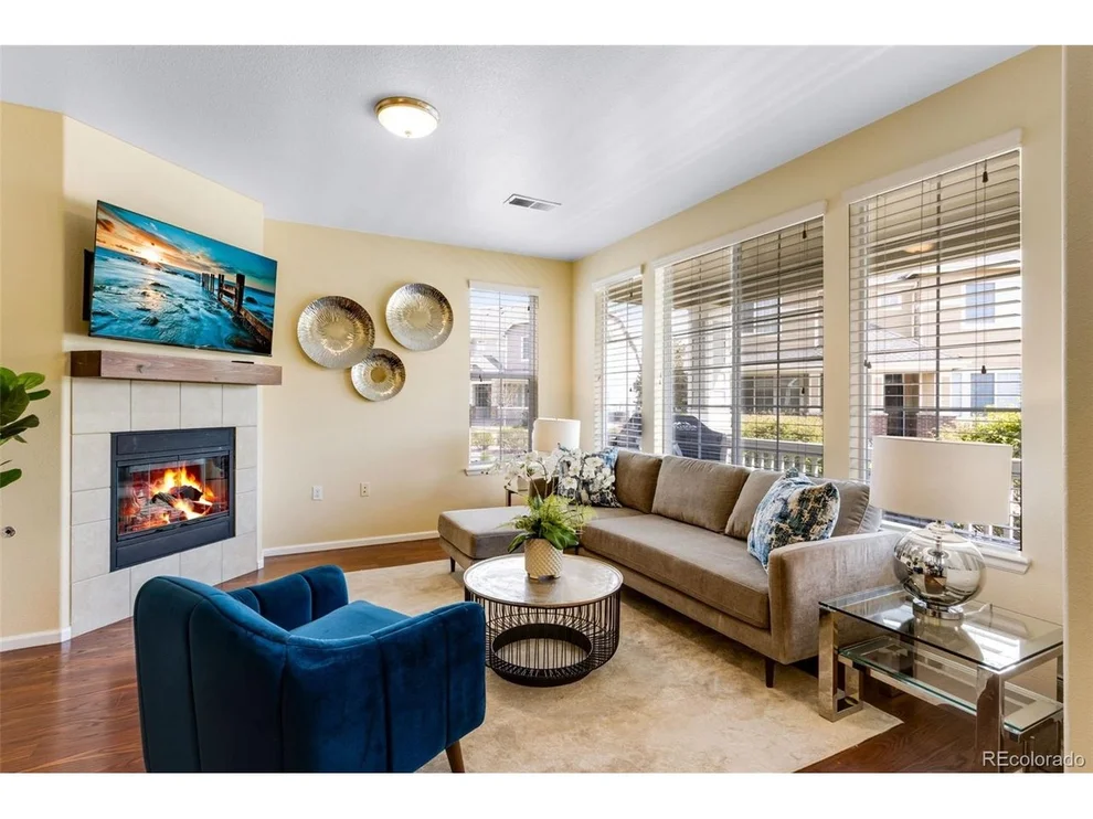 Unit for sale at 16035 E Geddes Ln, Aurora, CO 80016