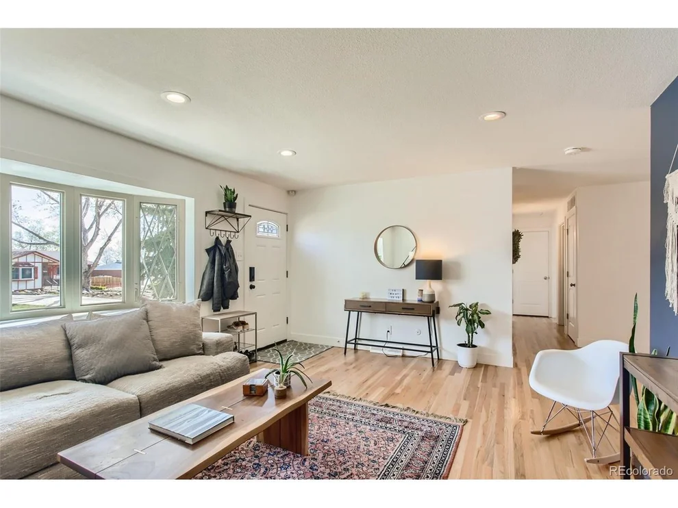 Unit for sale at 12274 W Maryland Dr, Lakewood, CO 80228