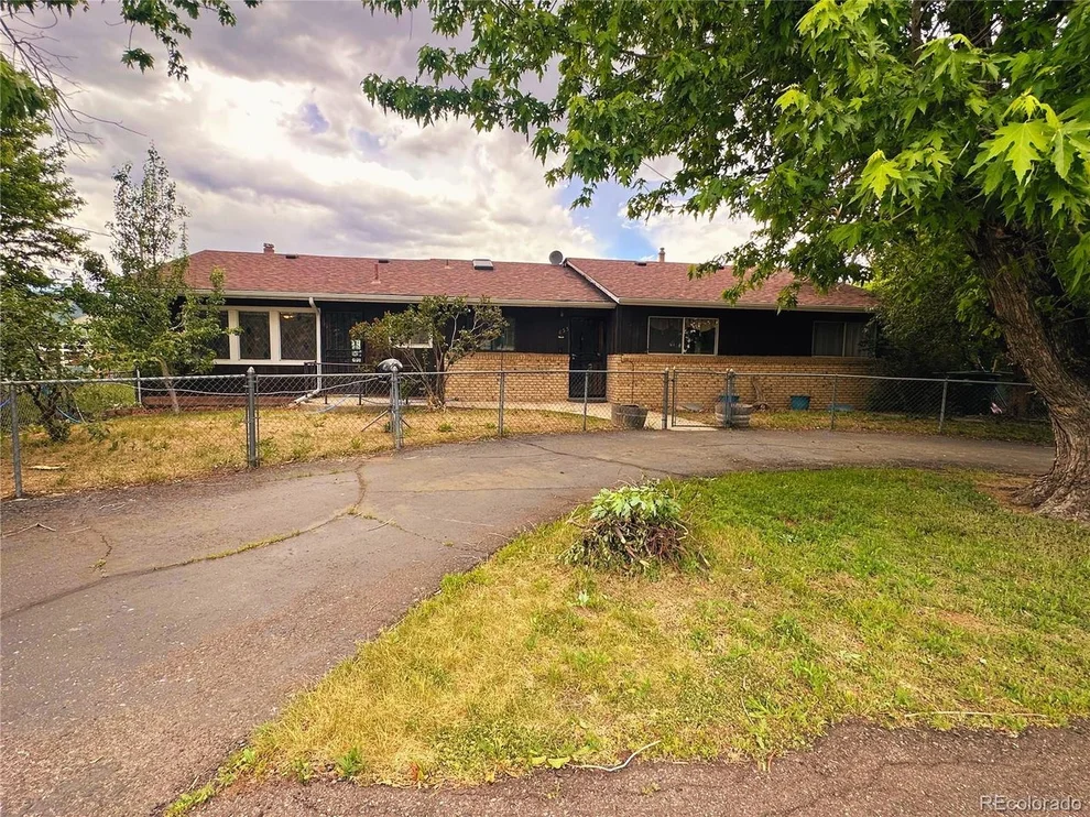 Unit for sale at 855 Noble Ct, Golden, CO 80401