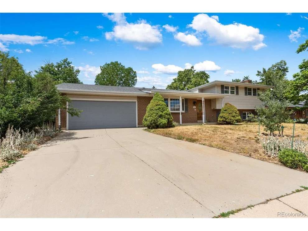 Unit for sale at 335 Manhattan Dr, Boulder, CO 80303
