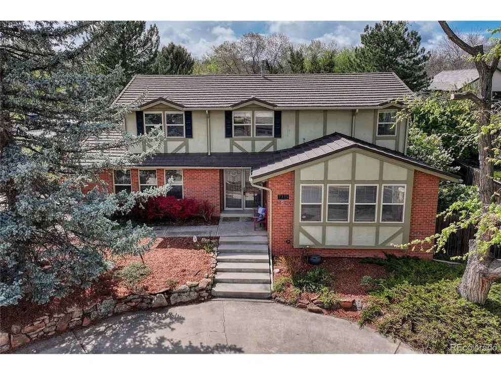 Unit for sale at 7325 W Clifton Ave, Littleton, CO 80128