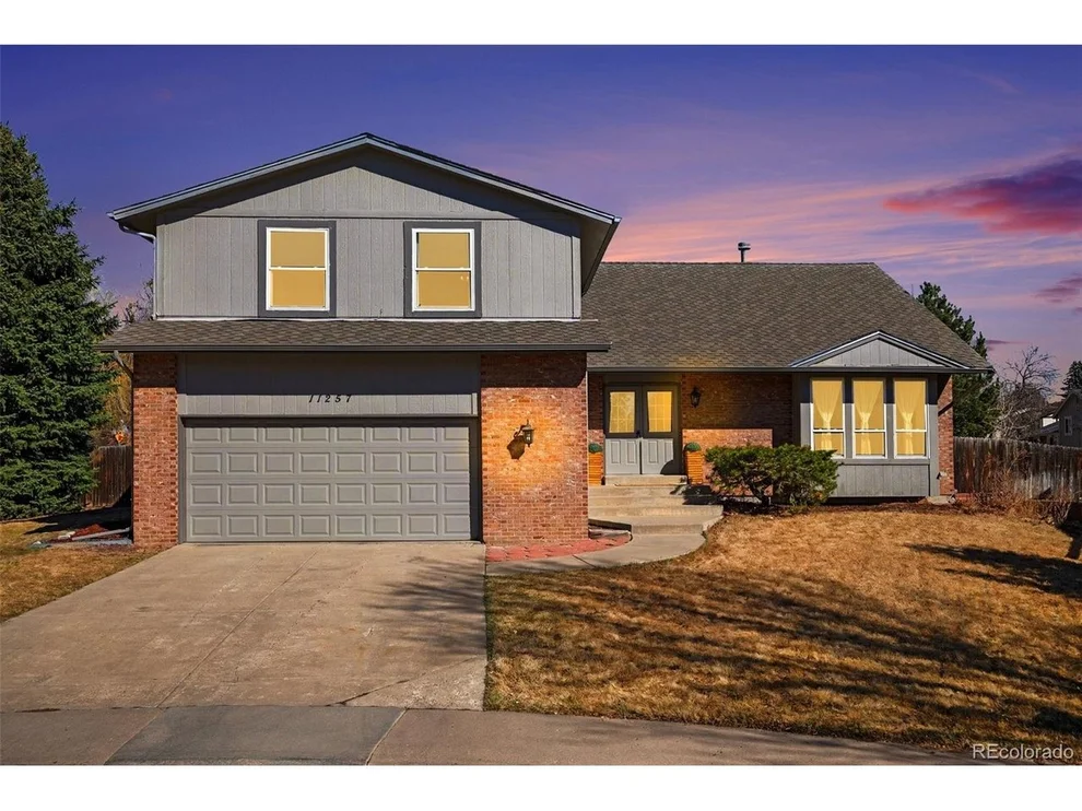 Unit for sale at 11257 E Maplewood Pl, Englewood, CO 80111