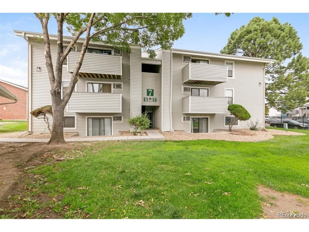 Unit for sale at 10150 E Virginia Ave, Denver, CO 80247
