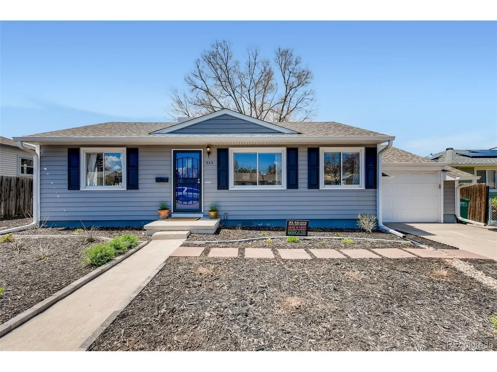 Unit for sale at 925 Florence St, Aurora, CO 80010
