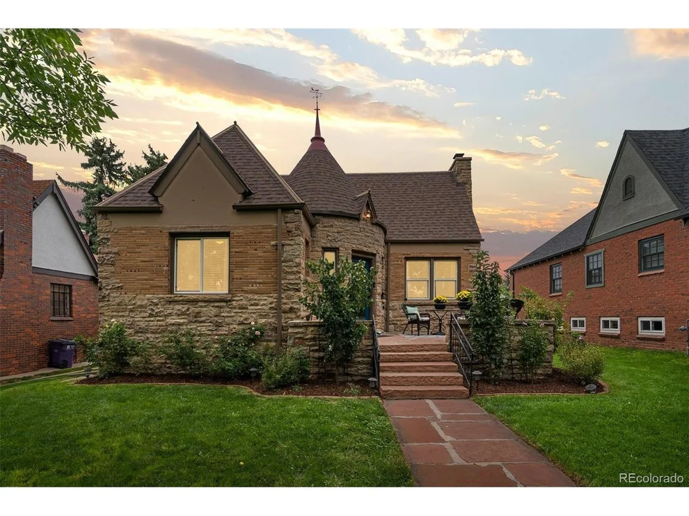 Unit for sale at 3050 Bellaire St, Denver, CO 80207