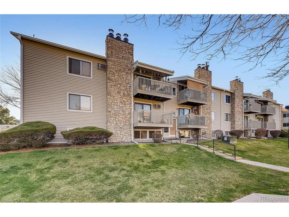Unit for sale at 381 S Ames St, Lakewood, CO 80226