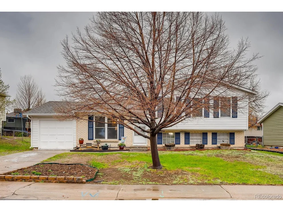 Unit for sale at 2215 S Norfolk St, Aurora, CO 80013