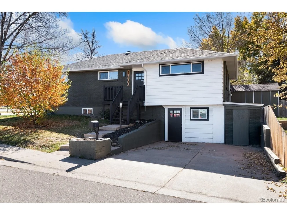Unit for sale at 1600 W Sheri Ln, Littleton, CO 80120