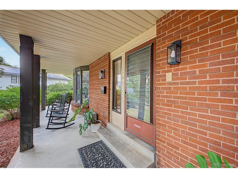 Unit for sale at 320 Oswego Ct, Aurora, CO 80010
