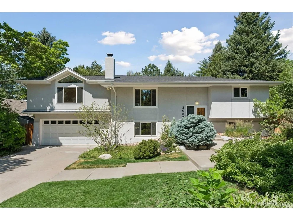 Unit for sale at 2083 S Alton Way, Denver, CO 80231