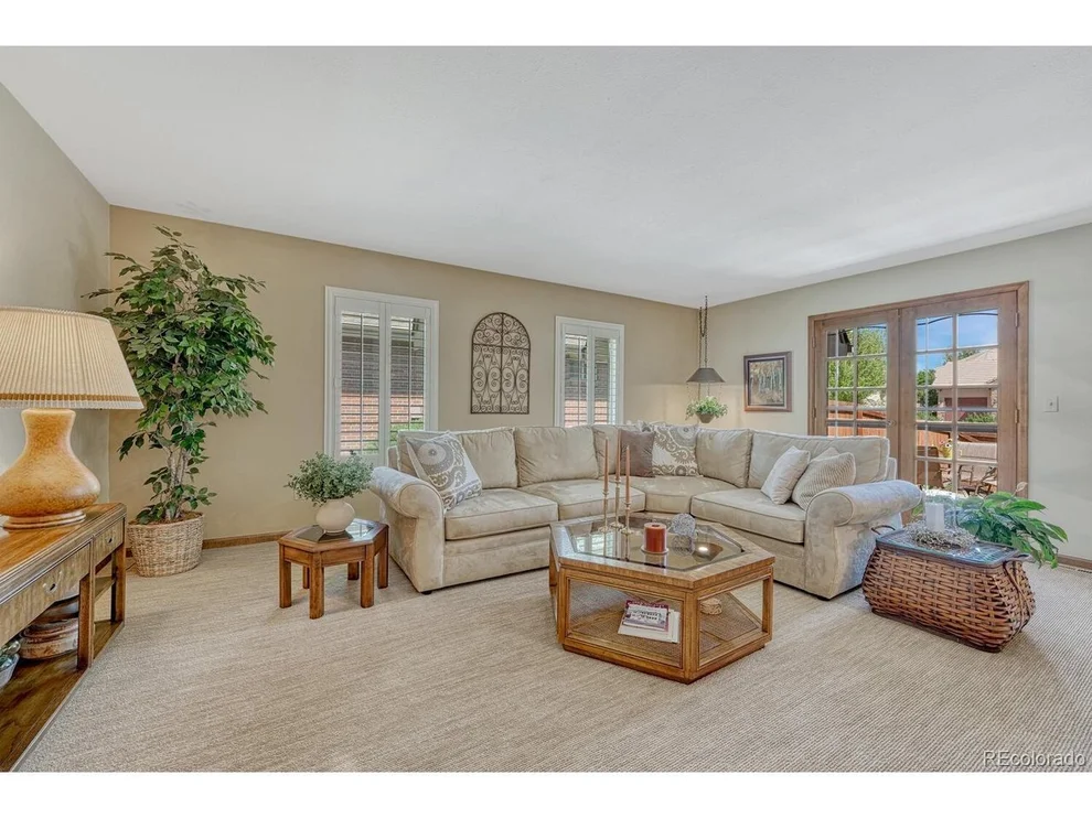 Unit for sale at 30 Eagle Dr, Littleton, CO 80123