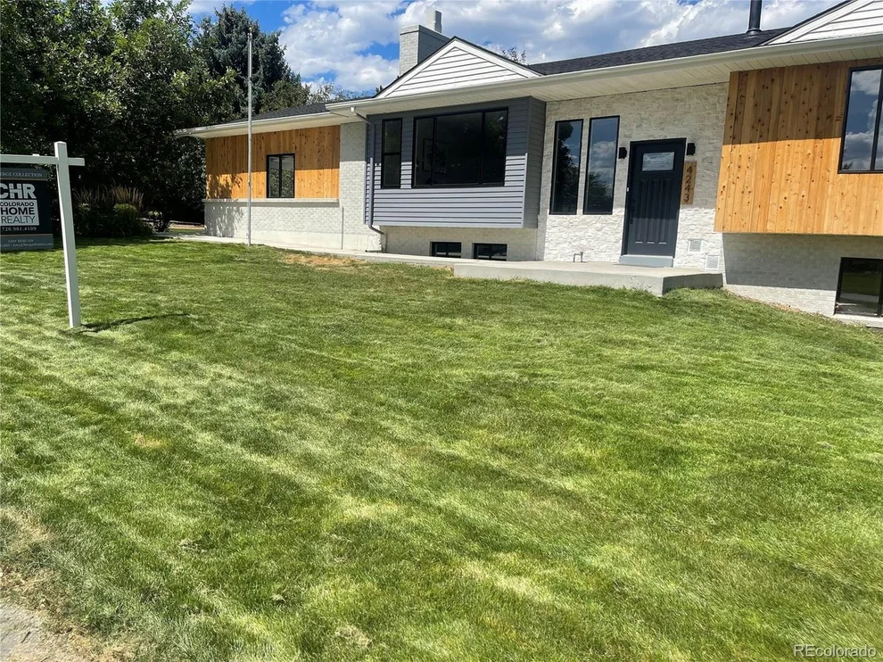 Unit for sale at 4243 W Pondview Pl, Littleton, CO 80123