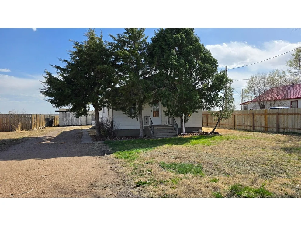 Unit for sale at 19140 Chambers Dr, Sterling, CO 80751