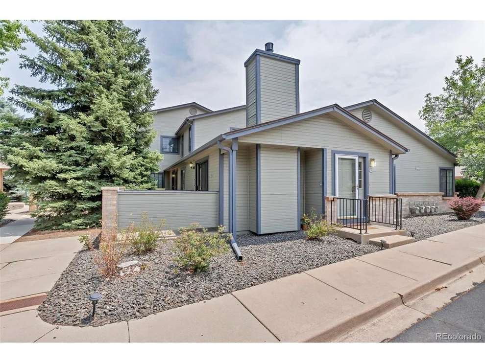 Unit for sale at 9145 W Cedar Dr, Denver, CO 80226