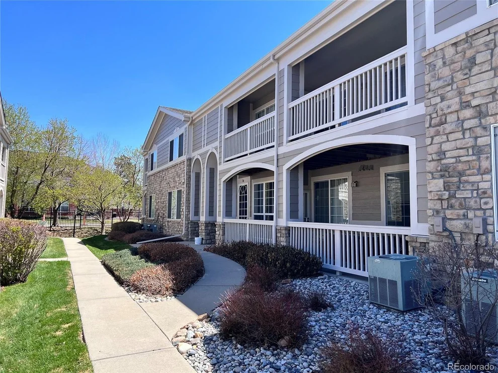 Unit for sale at 4271 S Blackhawk Cir, Aurora, CO 80014