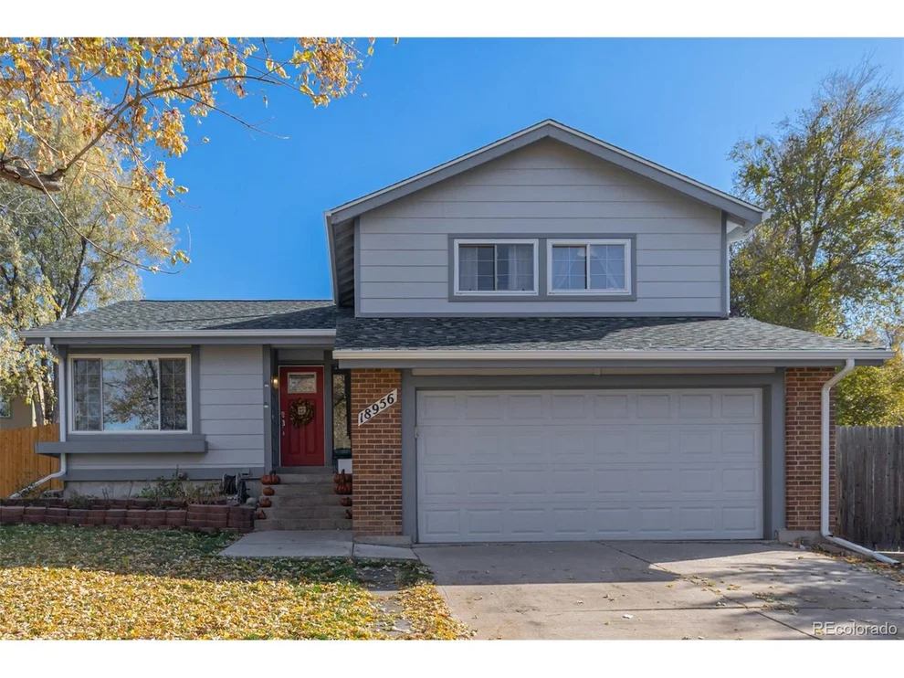Unit for sale at 18956 E Loyola Cir, Aurora, CO 80013