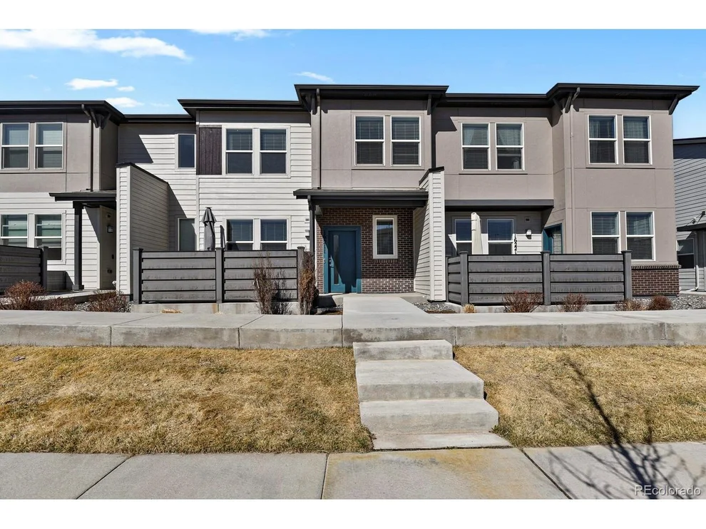 Unit for sale at 16211 Bolling Dr, Denver, CO 80239