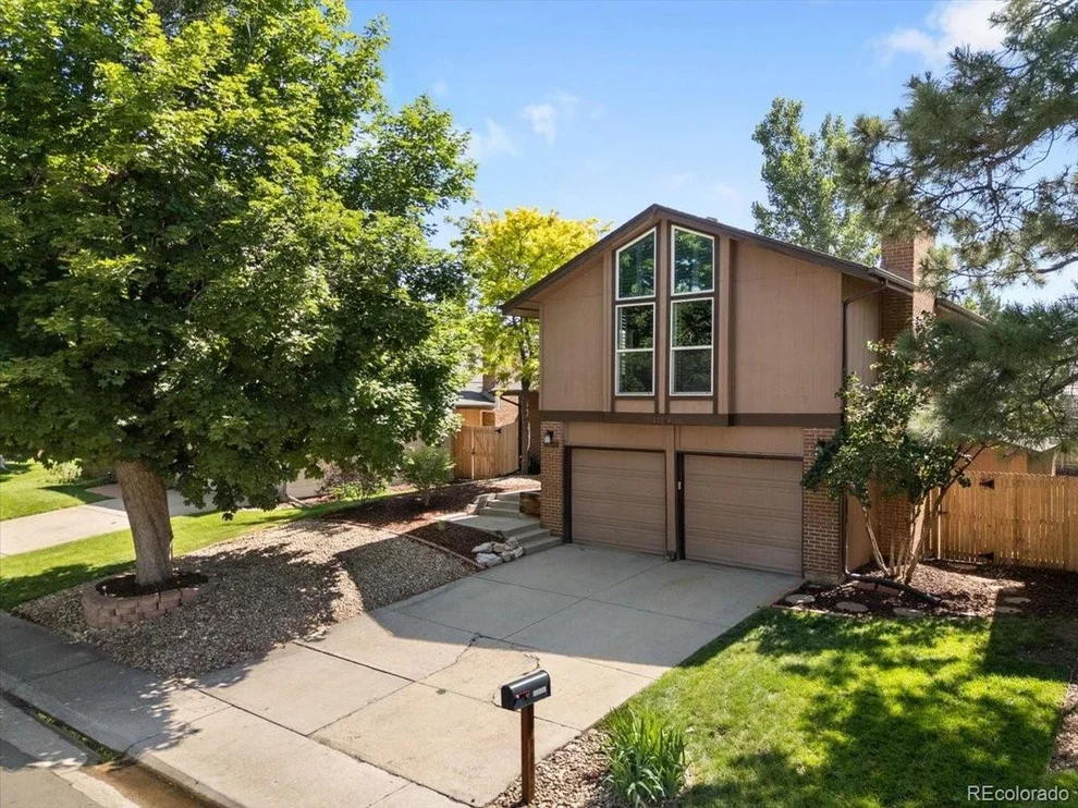 Unit for sale at 12674 E Bates Cir, Aurora, CO 80014