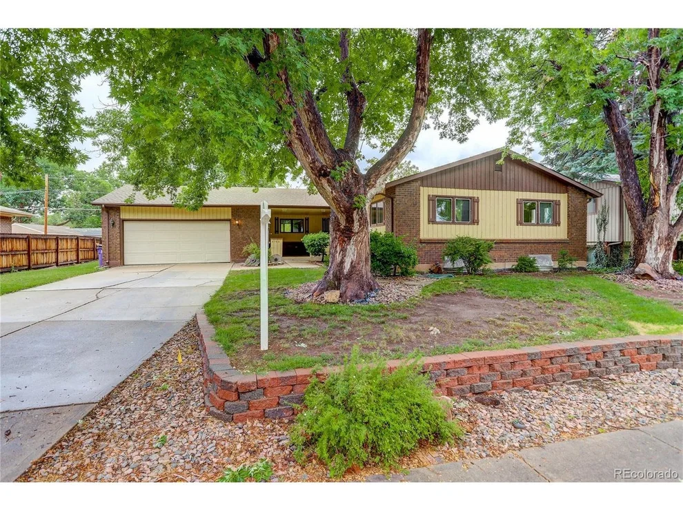 Unit for sale at 2760 S Vance Way, Denver, CO 80227