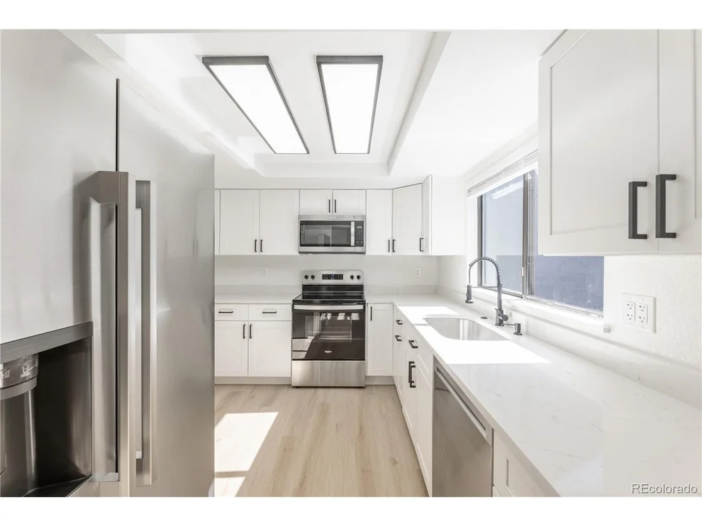 Unit for sale at 2522 S Worchester Ct, Aurora, CO 80014