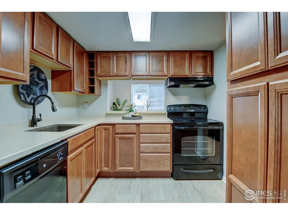 Unit for sale at 2924 Ross Dr, Fort Collins, CO 80526