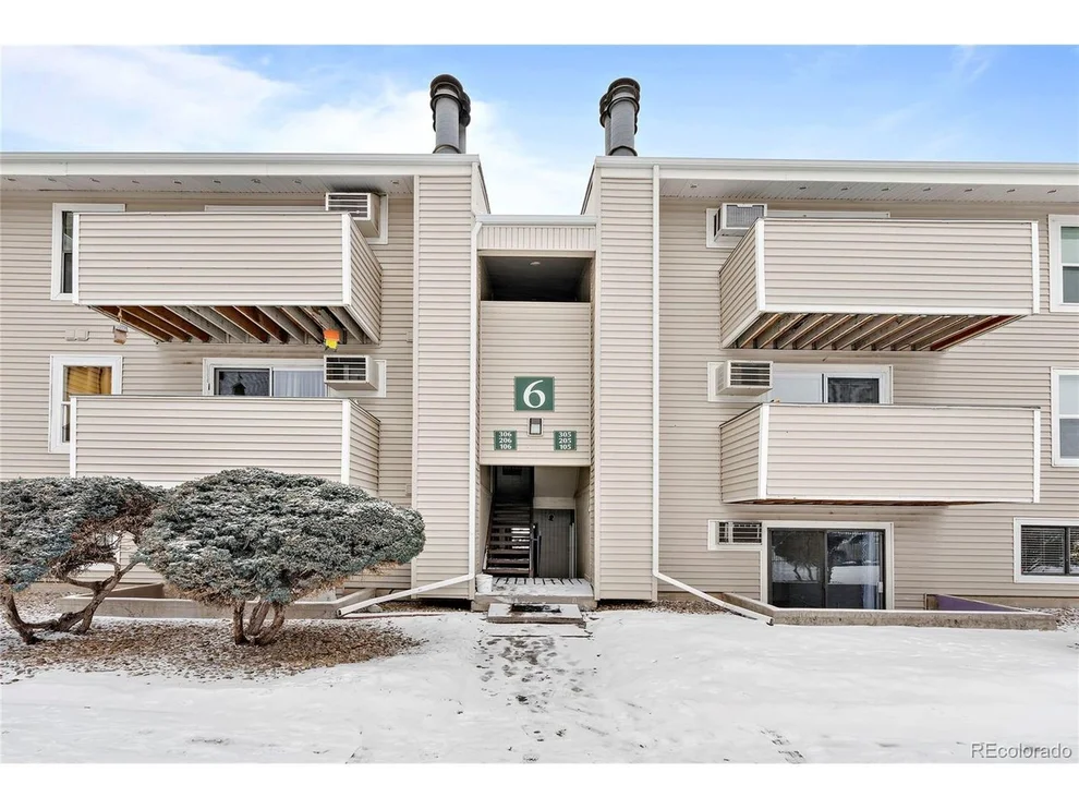 Unit for sale at 10150 E Virginia Ave, Denver, CO 80247