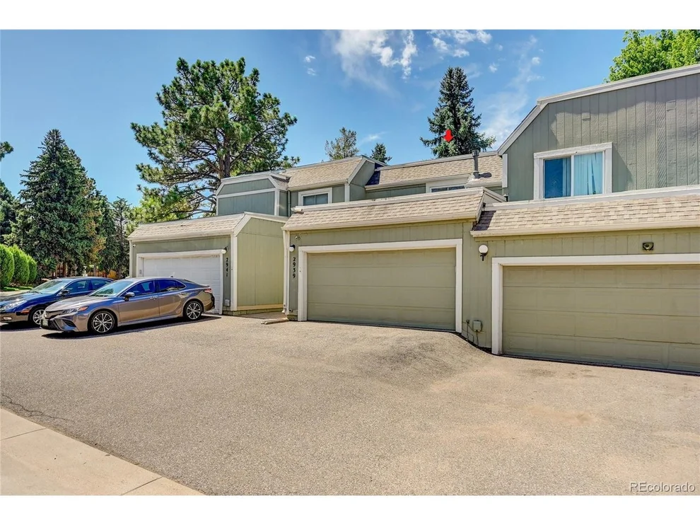Unit for sale at 2939 S Lansing Way, Aurora, CO 80014