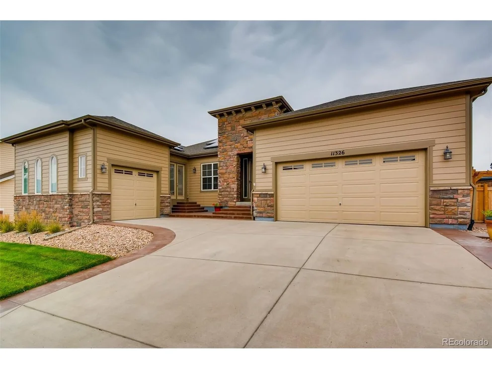 Unit for sale at 11326 W Tanforan Cir, Littleton, CO 80127