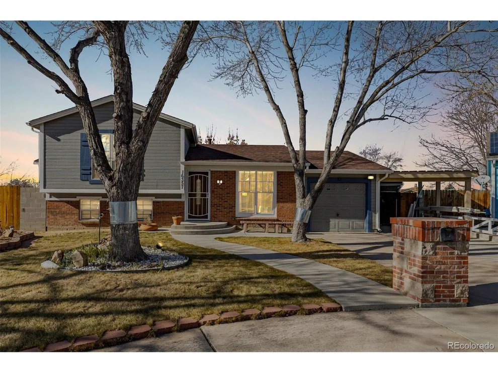 Unit for sale at 16357 E Wyoming Dr, Aurora, CO 80017