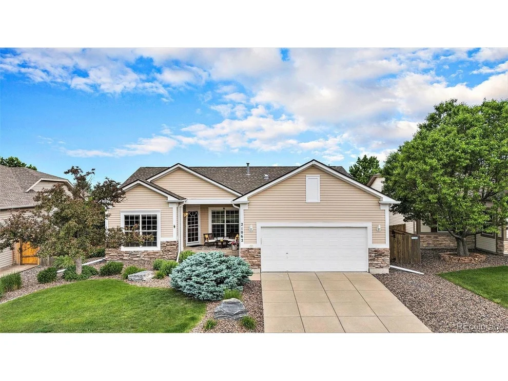 Unit for sale at 21062 Hawthorne Ln, Parker, CO 80138