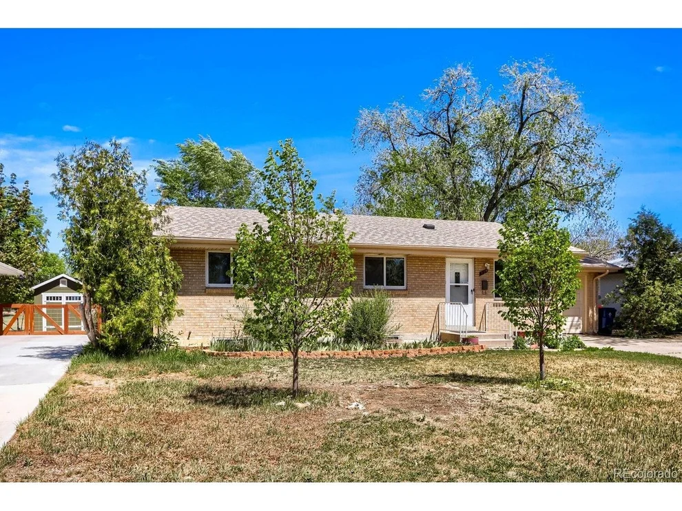 Unit for sale at 230 Agate Way, Broomfield, CO 80020