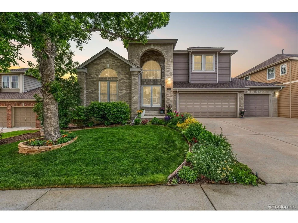 Unit for sale at 9552 E Caley Cir, Englewood, CO 80111