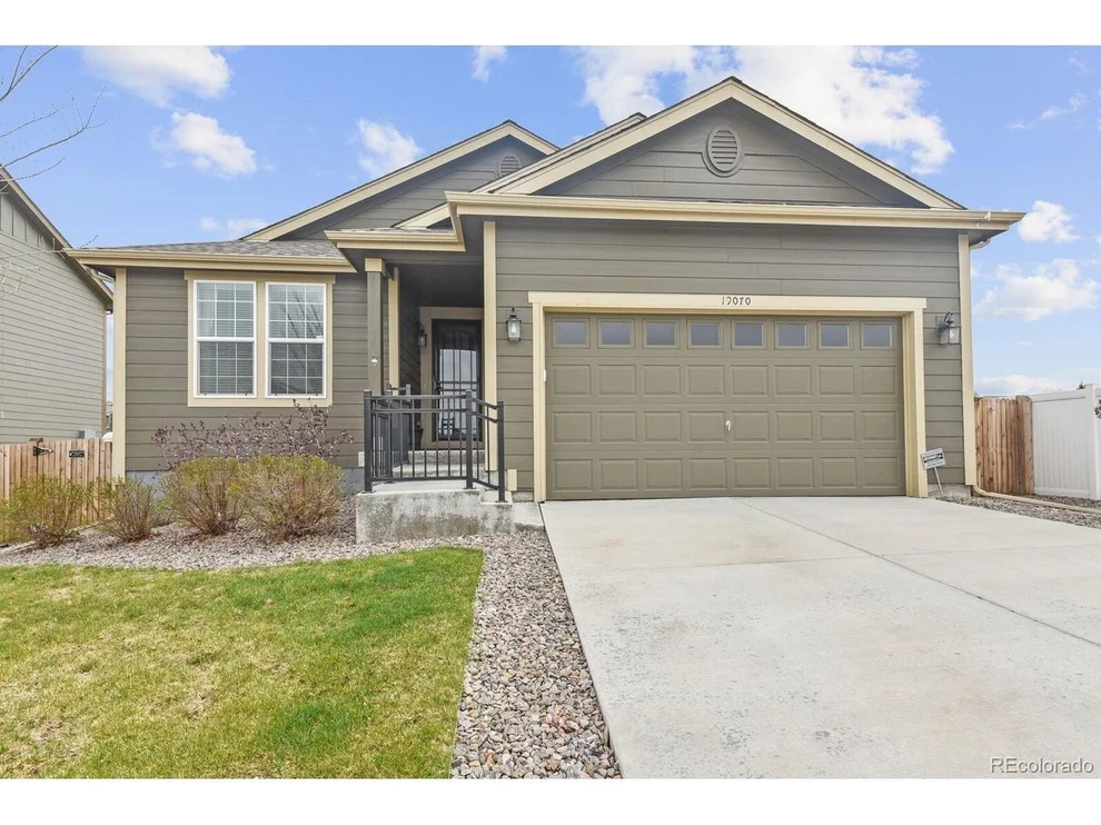 Unit for sale at 19070 E Adriatic Cir, Aurora, CO 80013