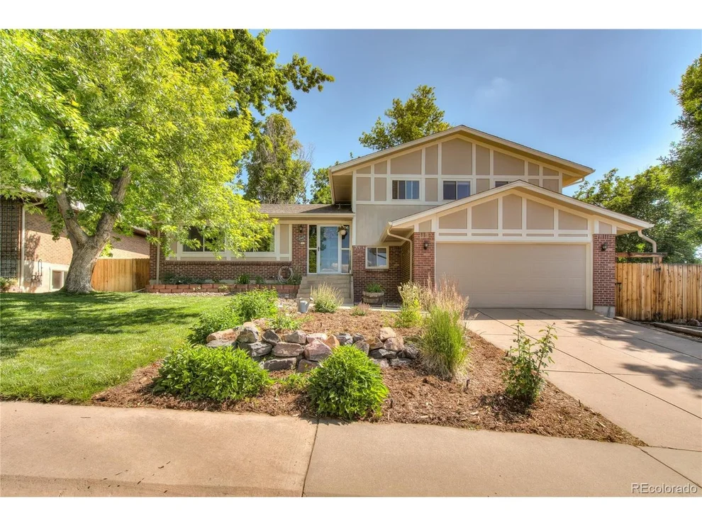 Unit for sale at 13485 W Warren Cir, Lakewood, CO 80228