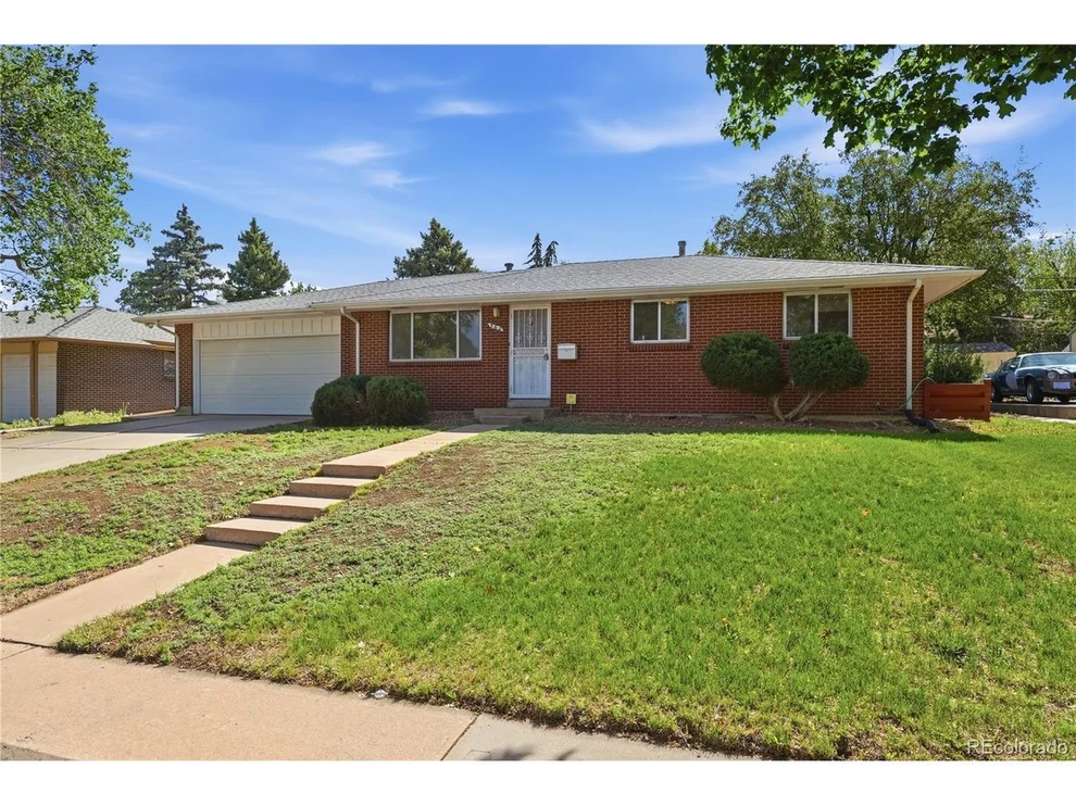 Unit for sale at 362 Empire St, Aurora, CO 80010