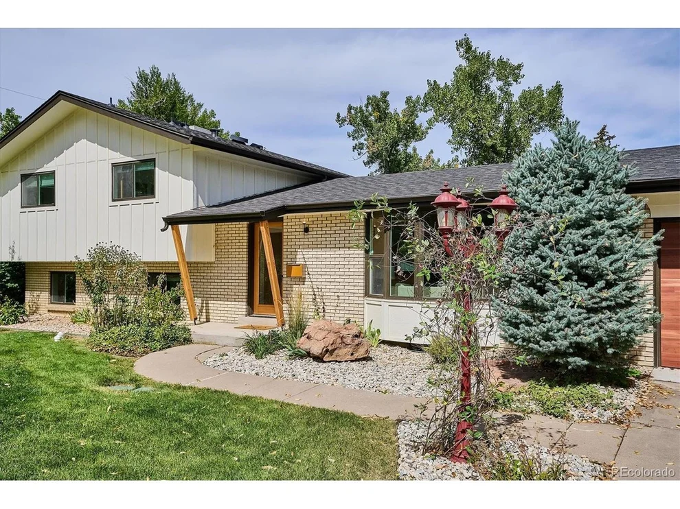 Unit for sale at 11569 W 27th Ave, Lakewood, CO 80215